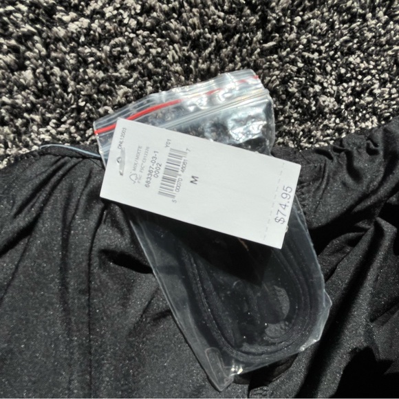 Gap Maternity Tankini top - size M - Picture 3 of 3